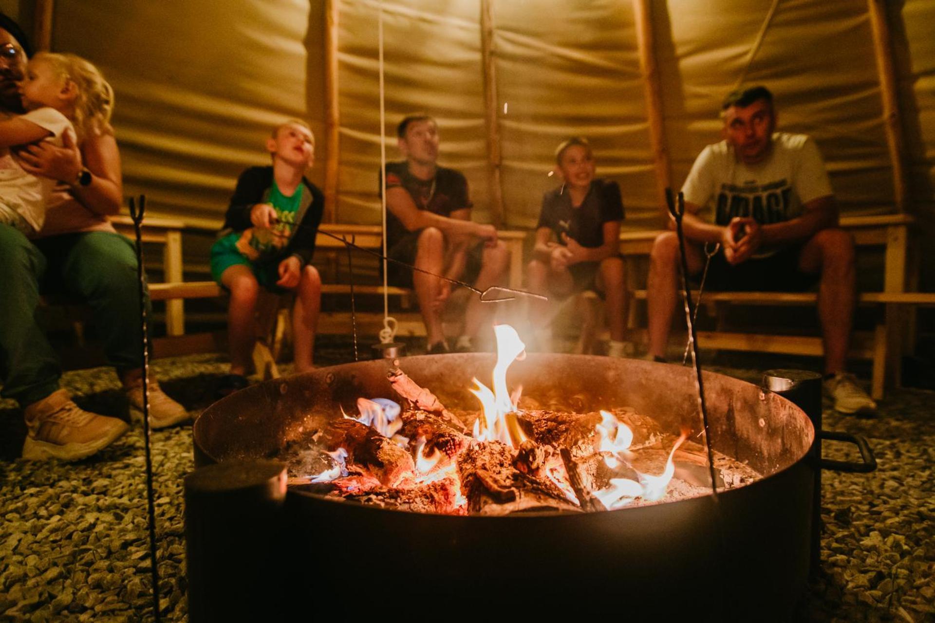 Grabce-Towarzystwo Indiana Camp - 150 M Od Suntago Park酒店 外观 照片
