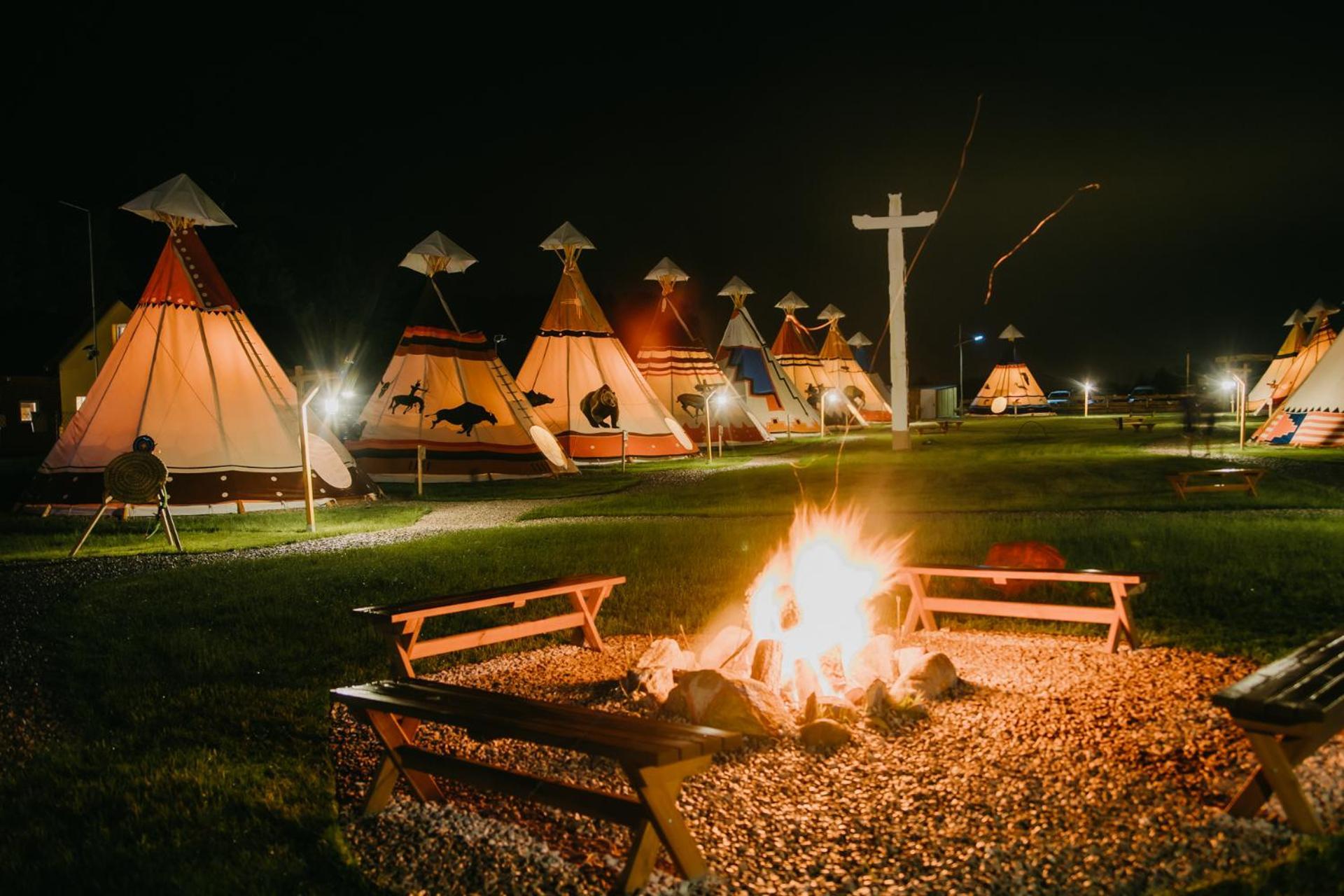 Grabce-Towarzystwo Indiana Camp - 150 M Od Suntago Park酒店 外观 照片