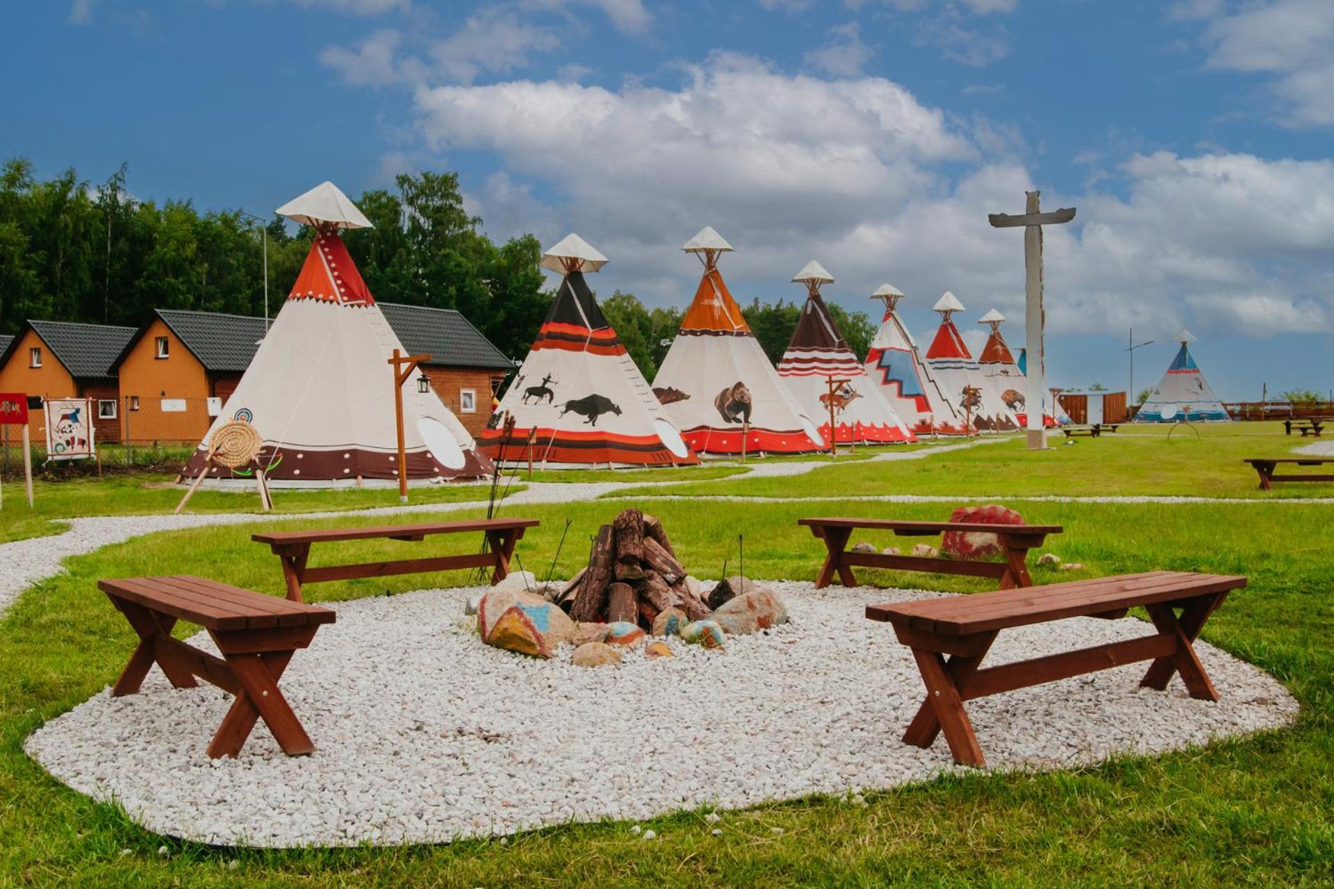 Grabce-Towarzystwo Indiana Camp - 150 M Od Suntago Park酒店 外观 照片