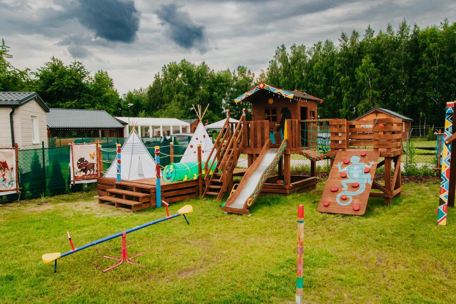 Grabce-Towarzystwo Indiana Camp - 150 M Od Suntago Park酒店 外观 照片