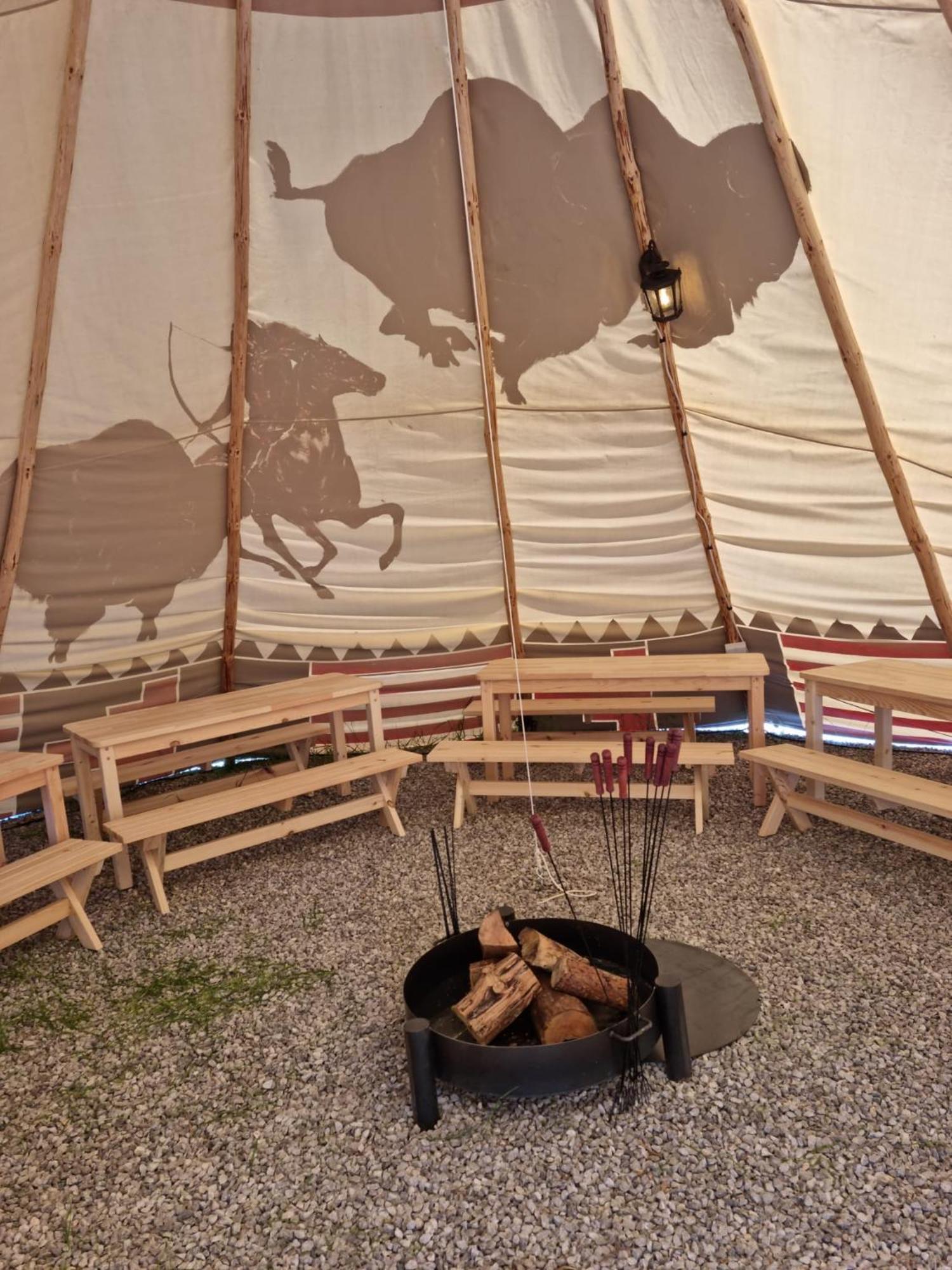 Grabce-Towarzystwo Indiana Camp - 150 M Od Suntago Park酒店 外观 照片