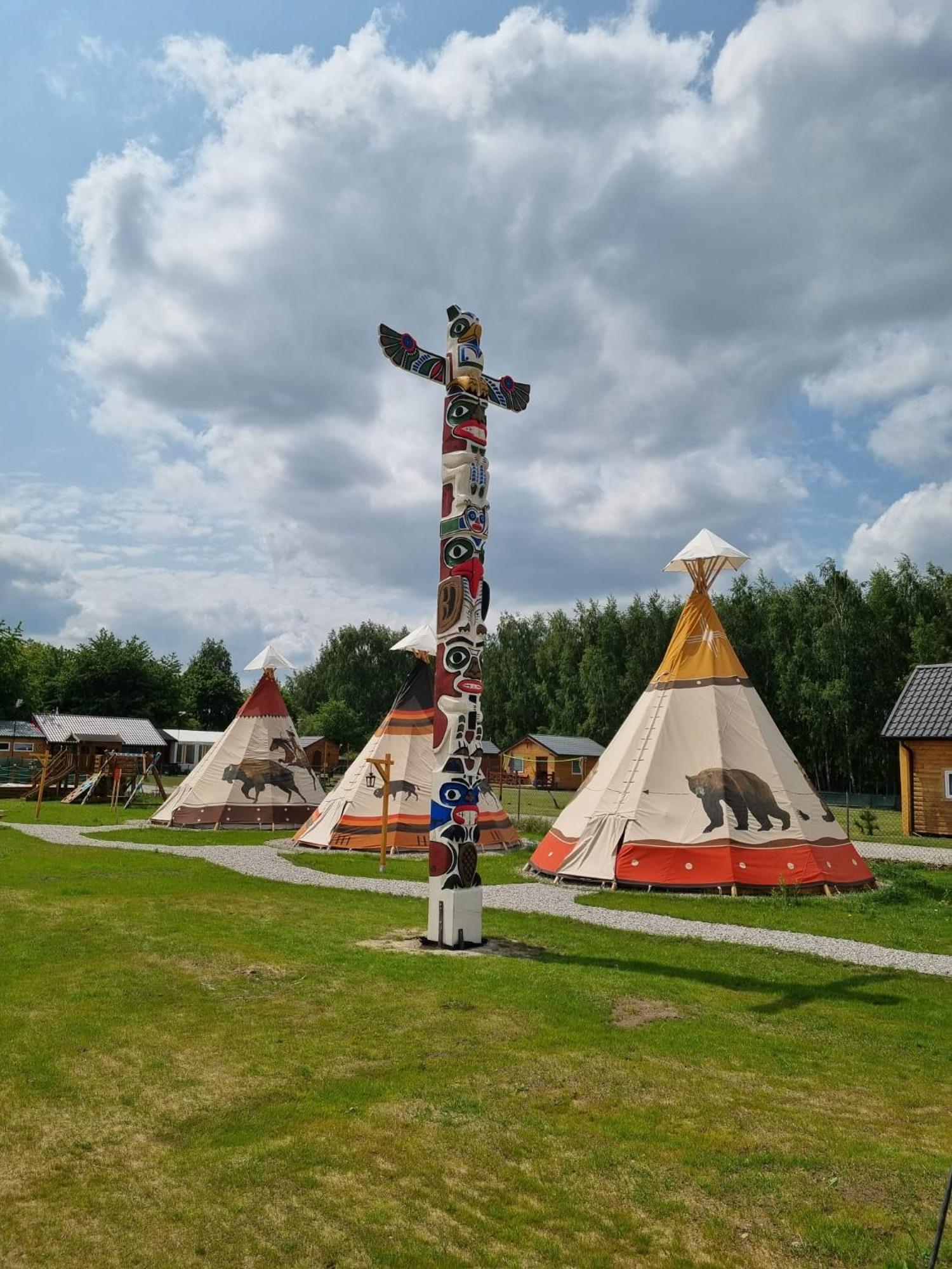 Grabce-Towarzystwo Indiana Camp - 150 M Od Suntago Park酒店 外观 照片