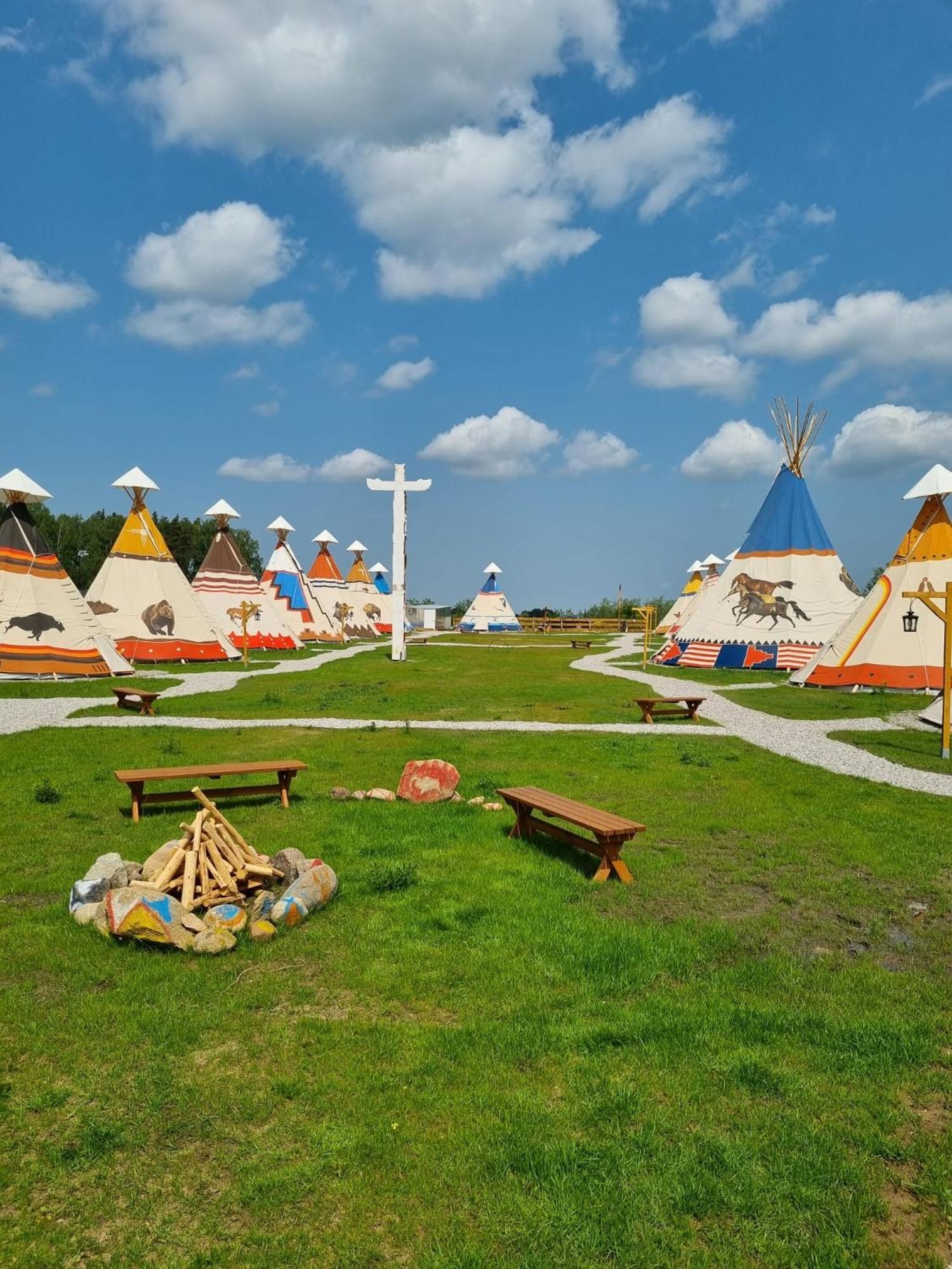 Grabce-Towarzystwo Indiana Camp - 150 M Od Suntago Park酒店 外观 照片